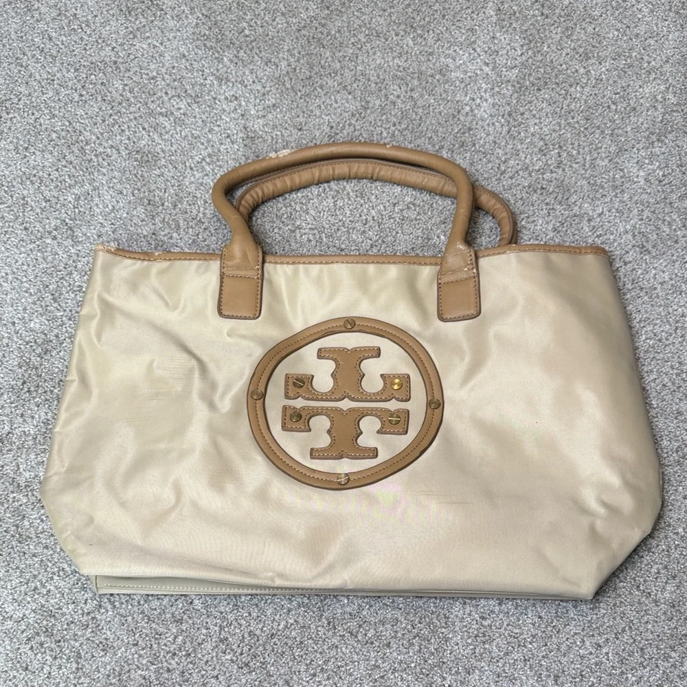 Tory Burch classic tory